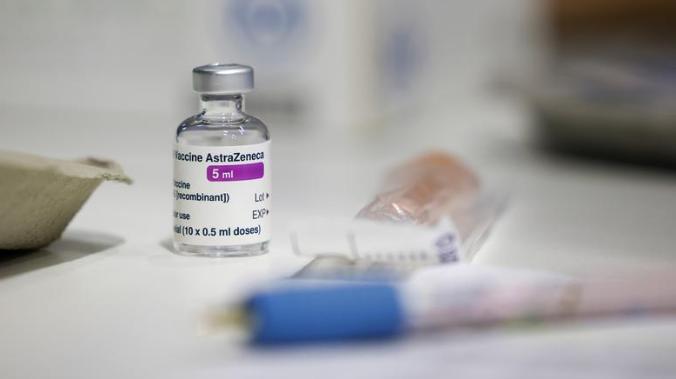 Австрия приостанавливает вакцинацию препаратом AstraZeneca после смерти пациента