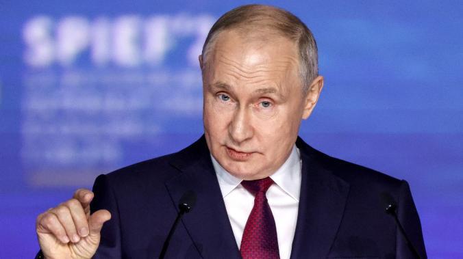 Путин: уродливый неоколониализм потерял влияние