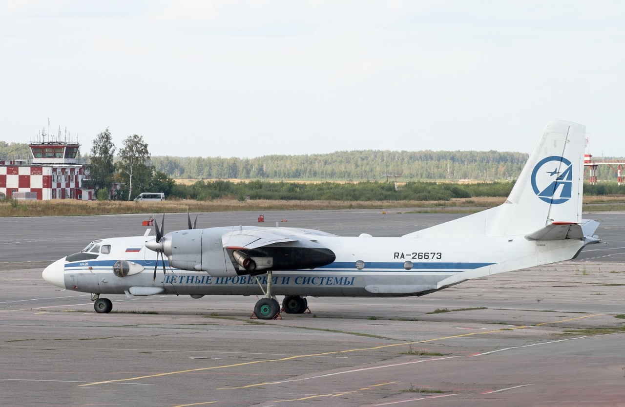 Самолет в хабаровском. АН 26 Хабаровск. АН-26 Сыктывкар. 26571 Ан26. АН 26 самолет.