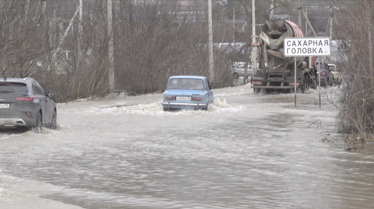 Потоп в Сахарной головке: под водой поля и дороги ::Первый Севастопольский