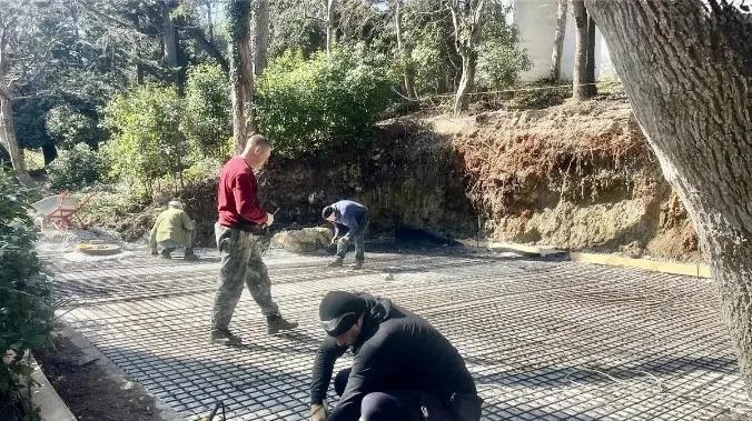 Продолжается капремонт Мисхорского парка в Крыму