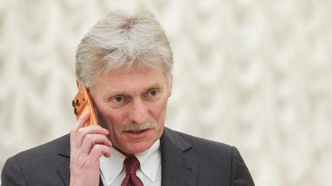 Песков: отключение связи связано с безопасностью