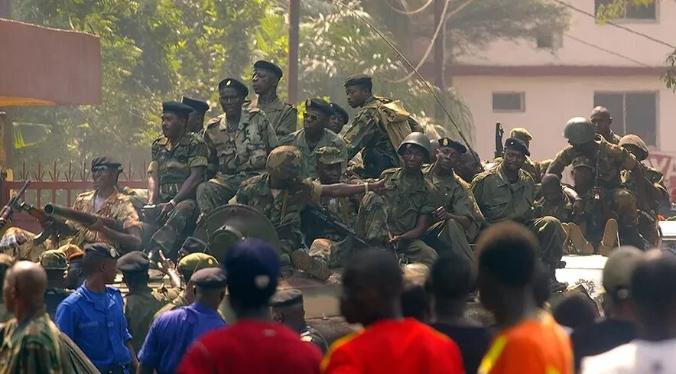 В Гвинеи происходит государственный переворот