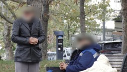 В Центре Севастополя у памятника Ленину поселились бездомные