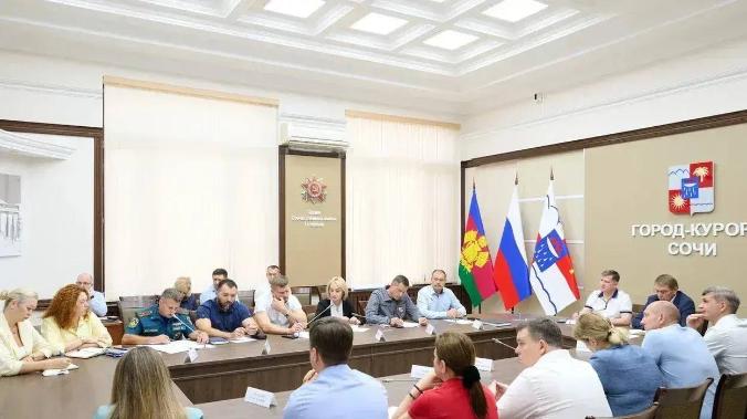 В Сочи и Сириусе устраняют последствия атаки ВСУ 