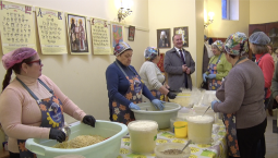 «Северяночки» Севастополя передали бойцам на фронт 2 000 сухпайков