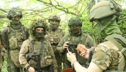 Как морпехи Черноморского флота штурмуют позиции противника 