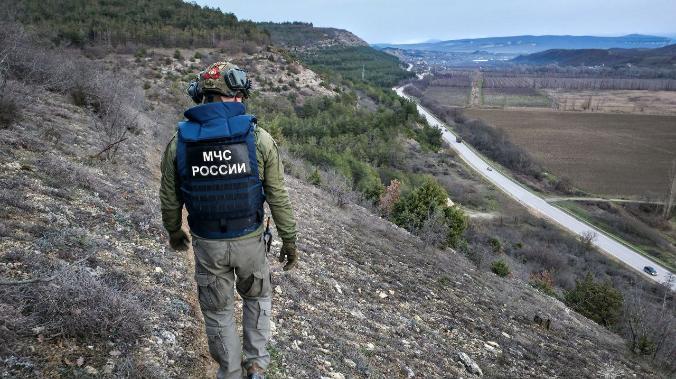 Беспилотник ВСУ уничтожили в горах под Севастополем