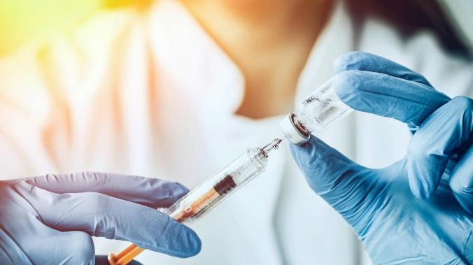 В Севастополе ввели обязательную вакцинацию от COVID