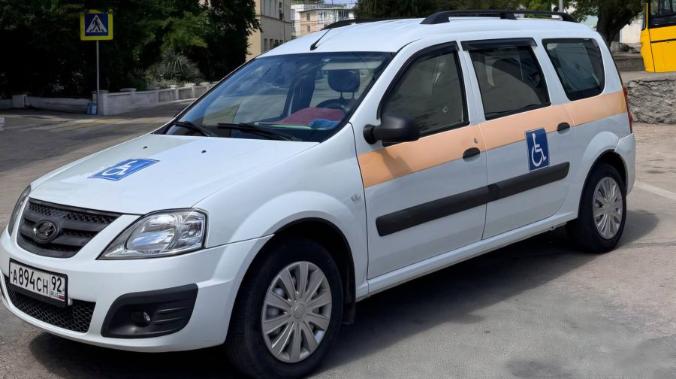 Социальное такси укомплектовали легковыми авто