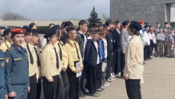 На 35-й береговой батарее школьники проверили свои знания истории