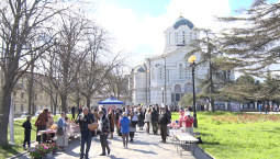 Пасхальная ярмарка в Севастополе: всё для победы и мира