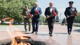 В Севастополе почтили память погибших воинов