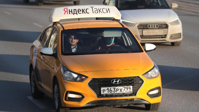Водители «Яндекс.Такси» заработали в 2020 году 300 млрд рублей