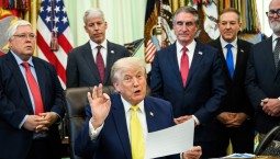 Дональд Трамп объявил о заключении сделки с Ираном 