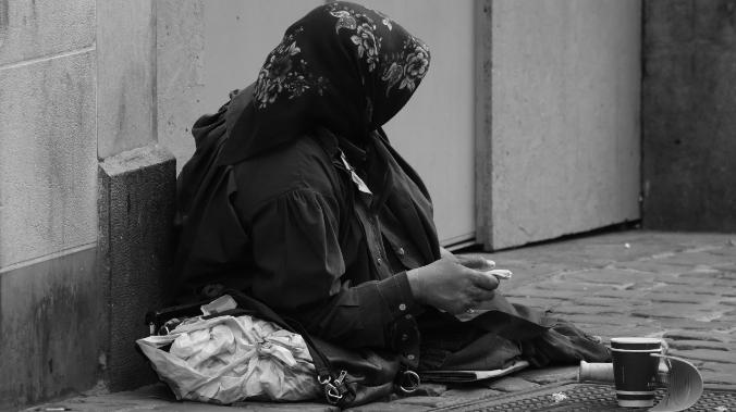 Минтруд сообщил о снижении уровня бедности в России 