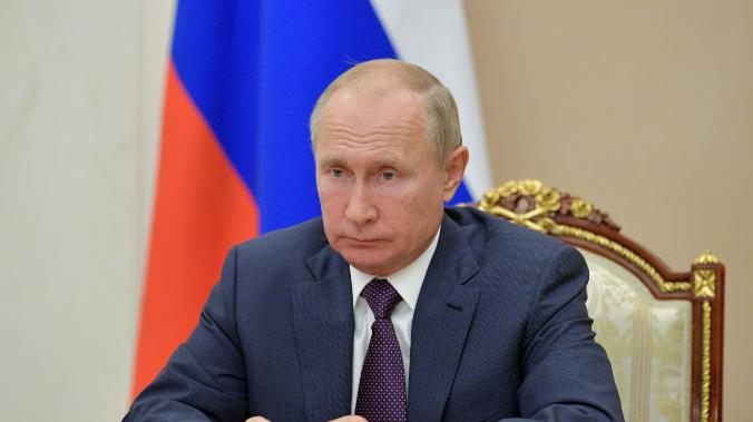 Владимир Путин подписал закон о повышении НДФЛ для богатых