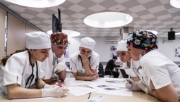 Целевики-медики будут получать доплату к стипендии в Севастополе