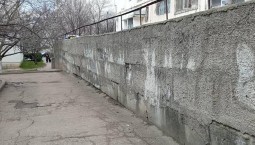 Развожаев поручил отремонтировать подпорную стену