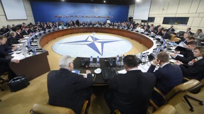 МИД Франции: Новый военный альянс США отразится на НАТО