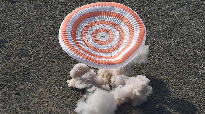 К 2023 году Ростех создаст опытный образец парашюта для космического корабля «Орел»