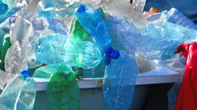 Американские ученые создали фермент, быстро расщепляющий пластик