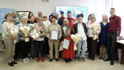 В Севастополе наградили соцработников и волонтёров