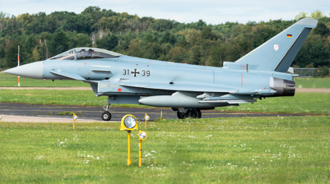 Военные самолеты Германии, Венгрии и Италии будут патрулировать небо стран Балтии