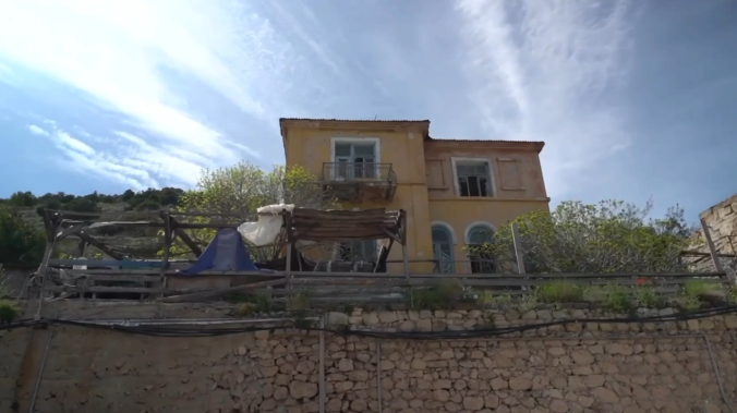 В Балаклаве реставрируют две старинные дачи
