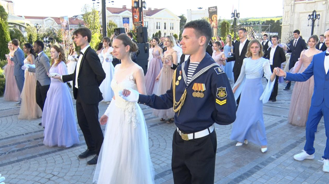 Первый Пасхальный бал прошёл в Севастополе