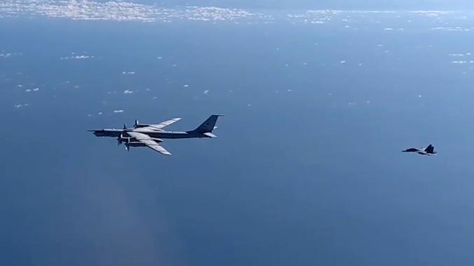 Истребители НАТО перехватили российские Ту-142 над Северным морем