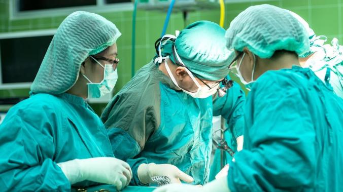 Роботизированная хирургия безопаснее для пациента