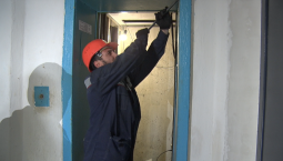 В домах на улице Громова заменят более 30 лифтов