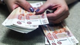 Пенсионерка из Крыма передала 500 000 рублей на спецоперацию