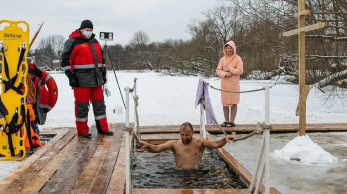 В Крыму обустроили 20 мест для Крещенских купаний