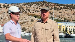 Хуснуллин проверил строительство марины в Балаклаве