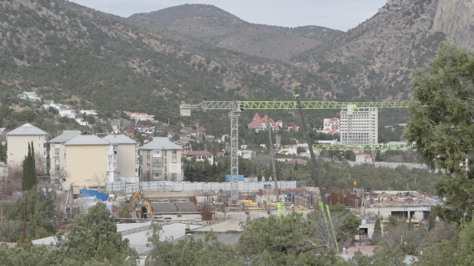 В Судаке ведут реконструкцию завода шампанских вин «Новый свет»