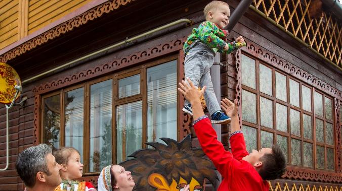 Путин анонсировал меры поддержки семей с детьми