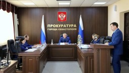 Прокуроры Севастополя выявили 700 нарушений в сфере коррупции  