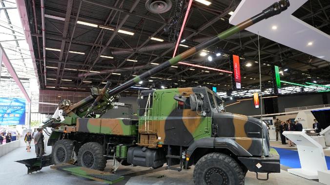 СМИ: украинские военные продали французские гаубицы 
