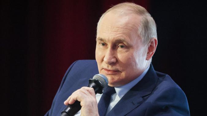 Путин: надо было защитить Крым от «нацистской мрази»