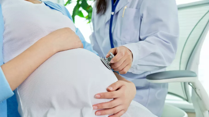 У беременных выявлен цитокиновый механизм защиты от коронавируса