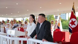 Ким Чен Ын принял новый корабль в состав ВМС