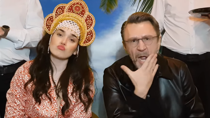 Шнуров «попрощался» с паникующими деятелями культуры