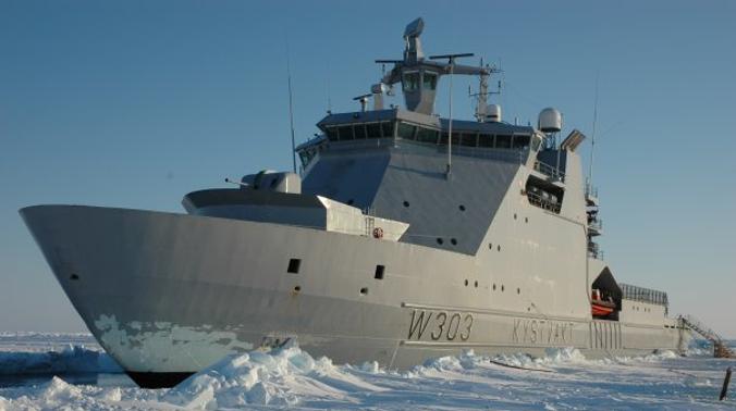 Норвежский военный корабль устроил “одиссею” в российских водах 