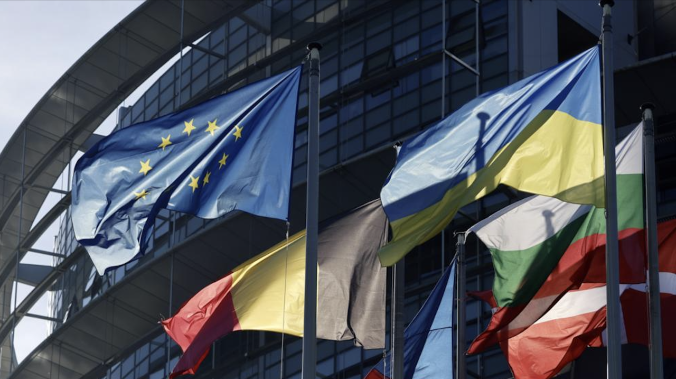 Послы ЕС утвердили кредит 90 миллиардов евро для Киева