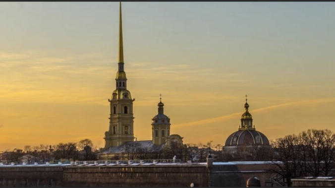 Туристов просят не приезжать в Петербург на Новый год