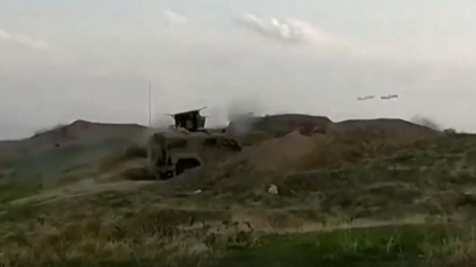 Опубликовано видео уничтожения Азербайджаном армянского Т-72 с помощью израильского ПТРК Spike