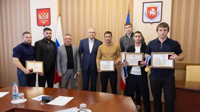 Крымские боксёры привезли золото первенства Европы