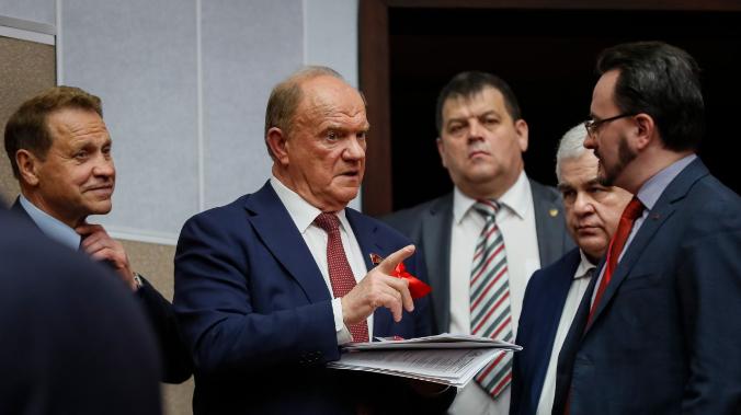 Геннадия Зюганова переизбрали на пост главы КПРФ